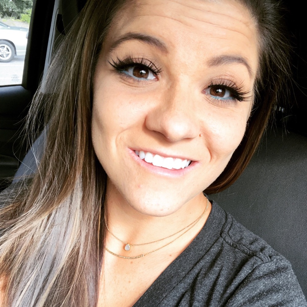 Meet your Posher, Kelly